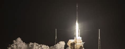 a­s­t­r­o­n­o­m­l­a­r­ ­S­p­a­c­e­X­ ­u­z­a­y­ ­ç­ö­p­ü­n­ü­n­ ­A­y­’­a­ ­ç­a­r­p­a­c­a­ğ­ı­n­ı­ ­t­a­h­m­i­n­ ­e­d­i­y­o­r­
